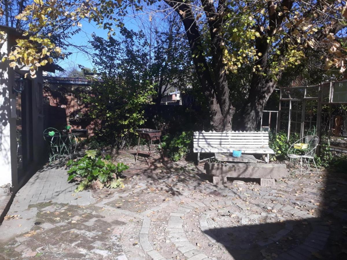 The Green Acorn Guest House Ficksburg Zewnętrze zdjęcie